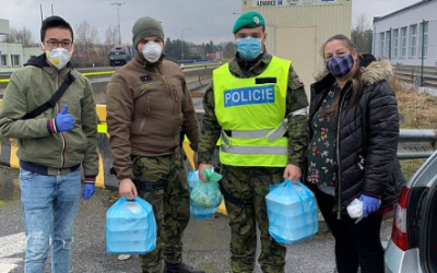 Vietnamské jídlo pro policisty a vojáky v Českém Těšíně